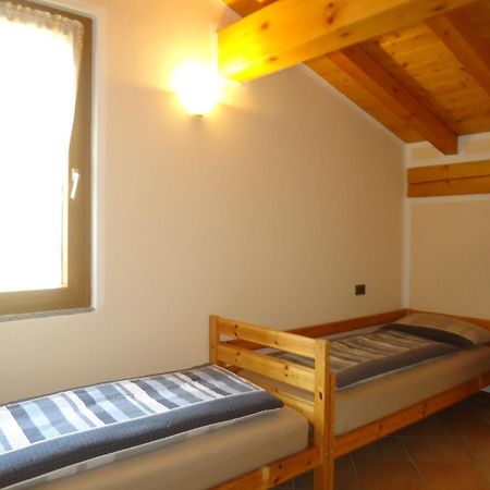 Casa Carla, Bis 4 Personen, Garten, Balkon Mit Blick Auf Den See Und Die Berge كْروني المظهر الخارجي الصورة