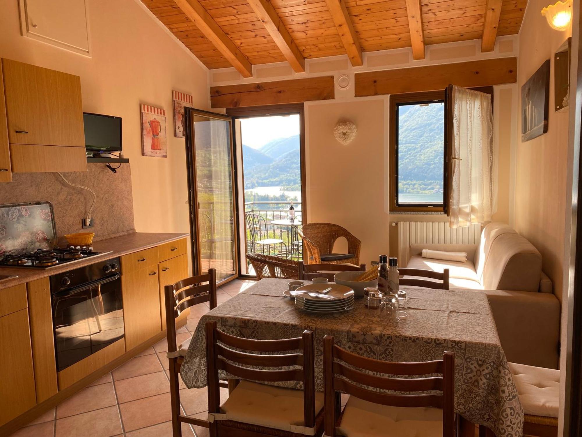 Casa Carla, Bis 4 Personen, Garten, Balkon Mit Blick Auf Den See Und Die Berge كْروني المظهر الخارجي الصورة